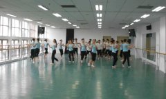 河北保定市河北大学艺术学院舞蹈午夜福利一区